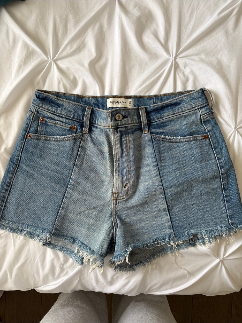 Abercrombie & Fitch Mom Jean Short
